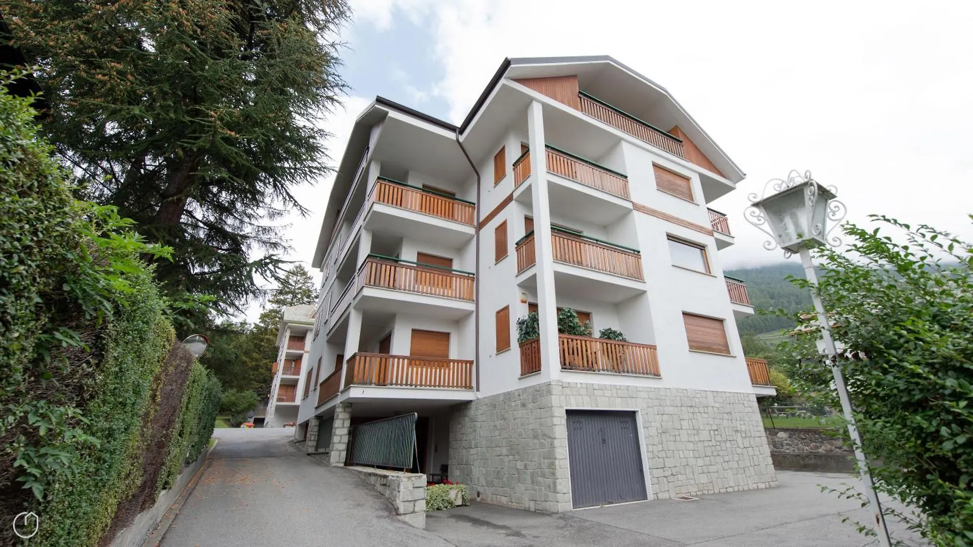 Italianway - Besta 2 Bormio 0*,  Italy